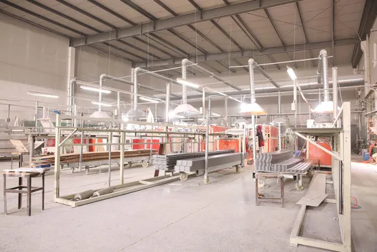 Hochwertige 400 mm SPC-Wandpaneele, feuerfest, dekorativ für den Innenbereich, aus China